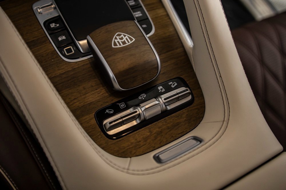 Used 2025 Mercedes-Benz Maybach GLS 600 4MATIC image 45