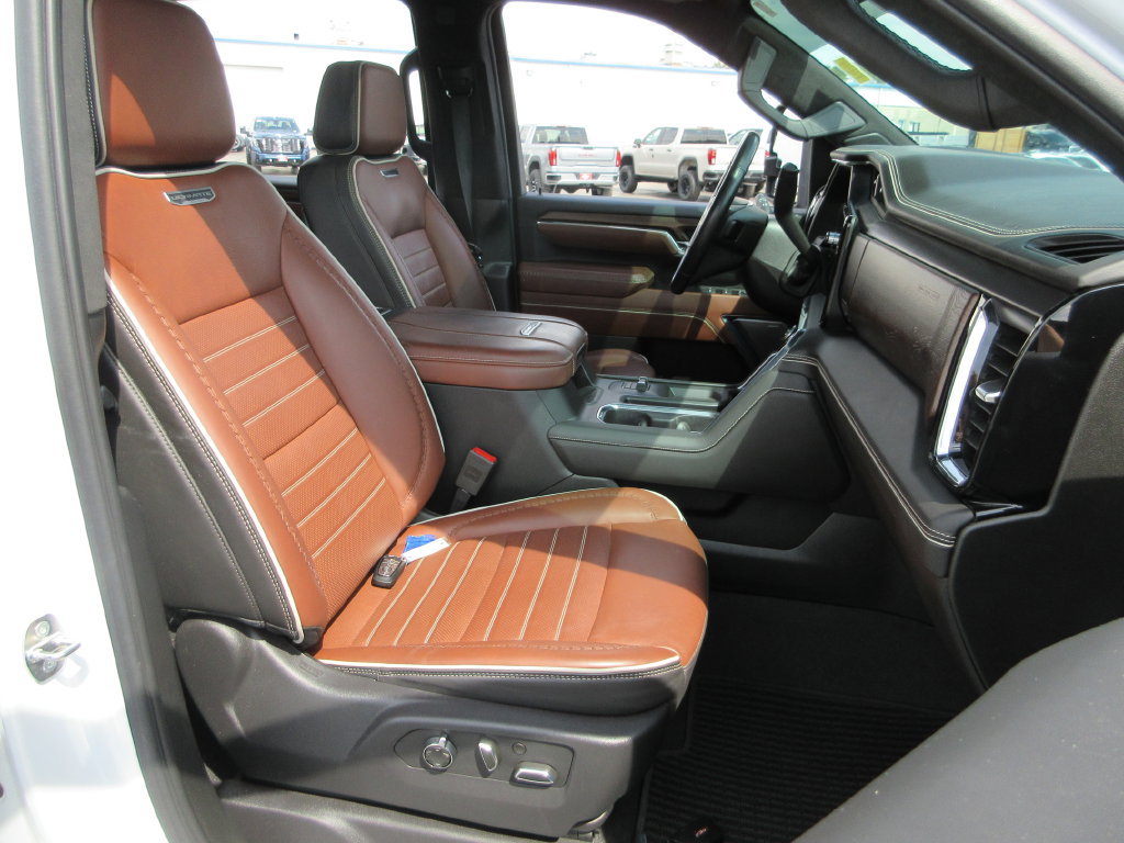 Certified 2024 GMC Sierra 3500 Denali Ultimate AWD/4WD image 27