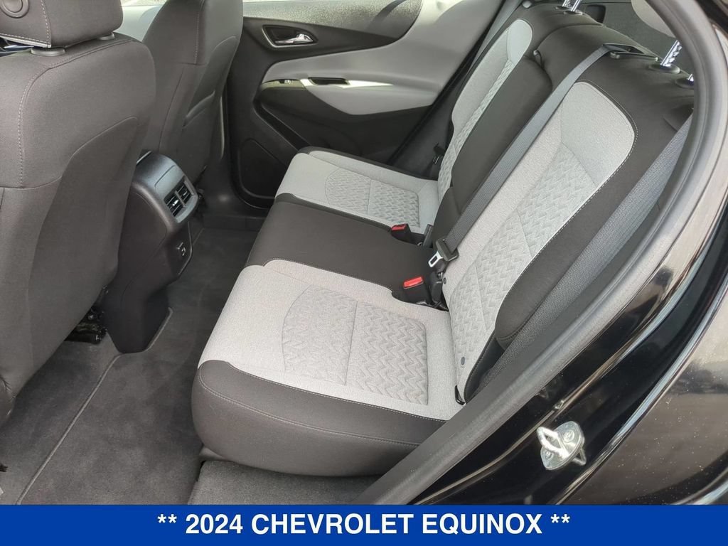 Used 2024 Chevrolet Equinox LS AWD/4WD image 19
