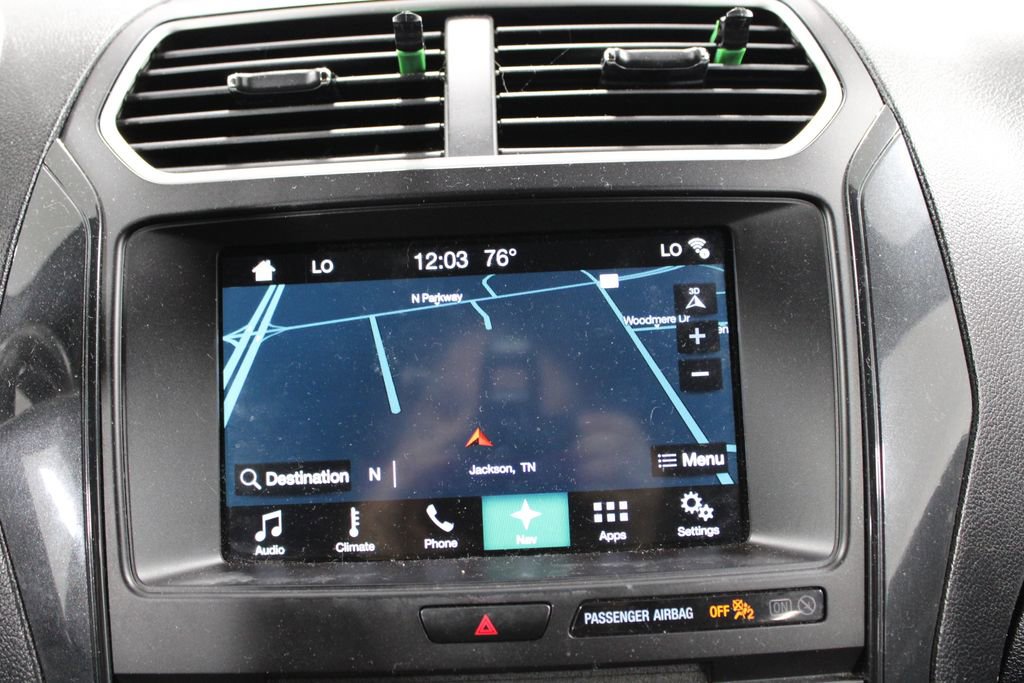 Used 2017 Ford Explorer XLT w/ Equipment Group 201A AWD/4WD image 30