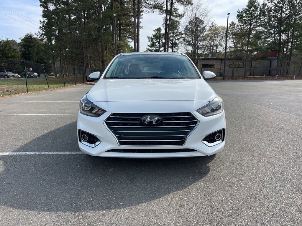 Used 2021 Hyundai Accent Limited w/ Cargo Package FWD image 3