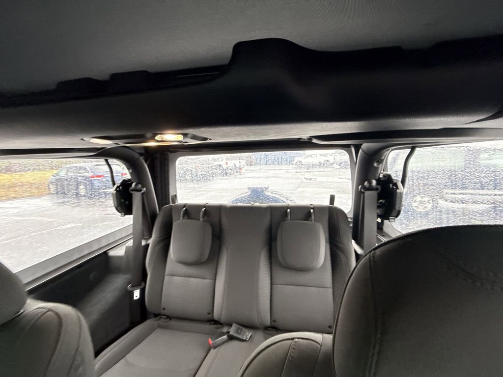 Used 2020 Jeep Wrangler Sport image 11