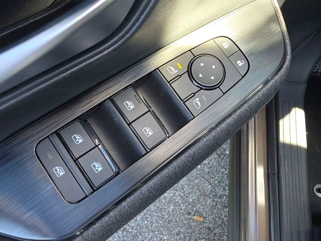 New 2026 Nissan Kicks SV w/ SV Premium Package FWD image 6