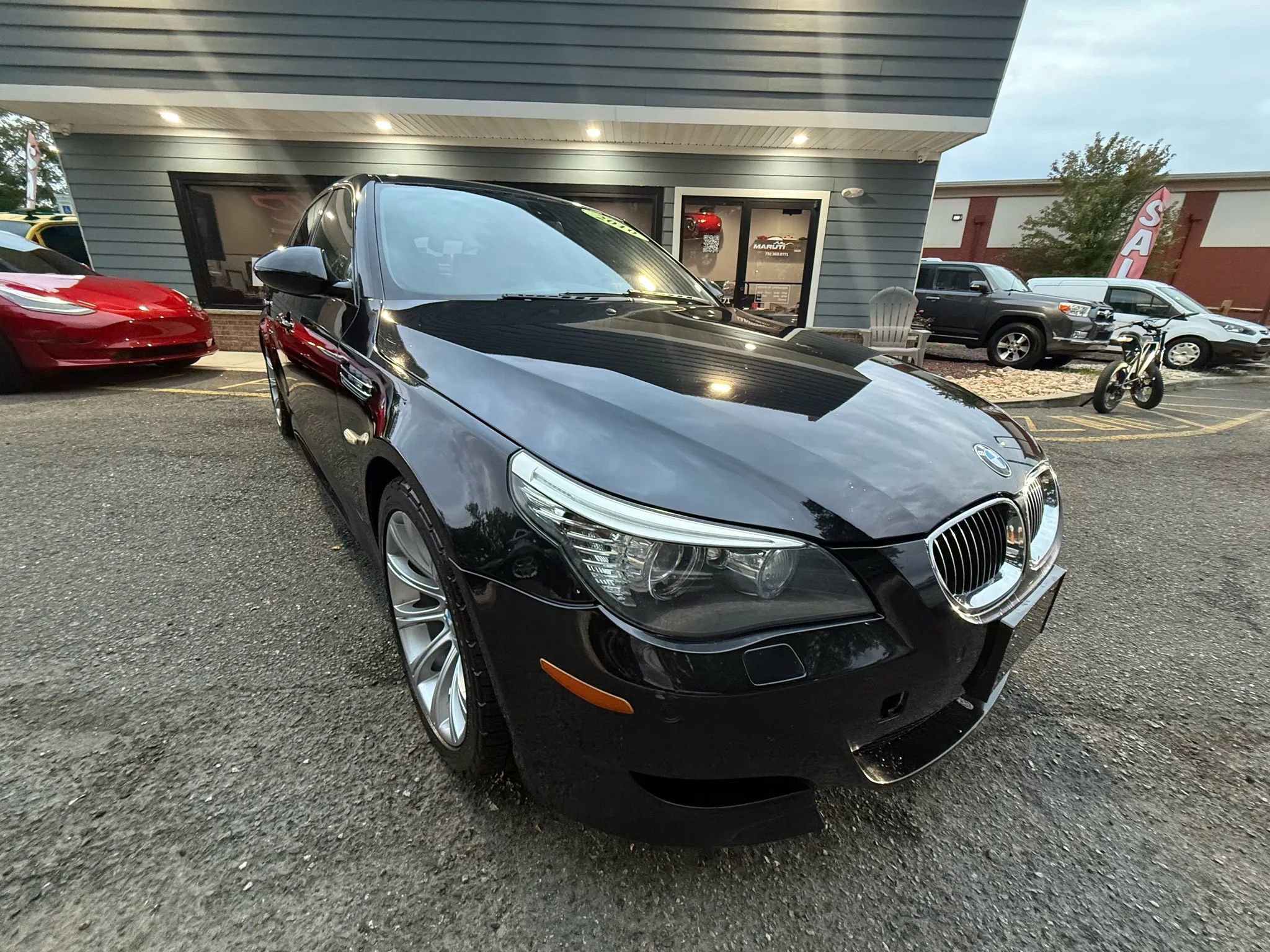 Used 2010 BMW M5 image 8