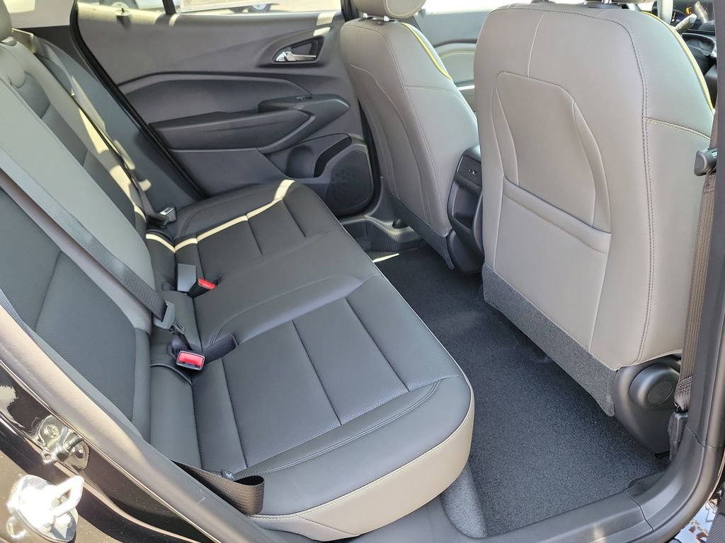 New 2026 Chevrolet Trax ACTIV w/ Driver Confidence Package FWD image 17