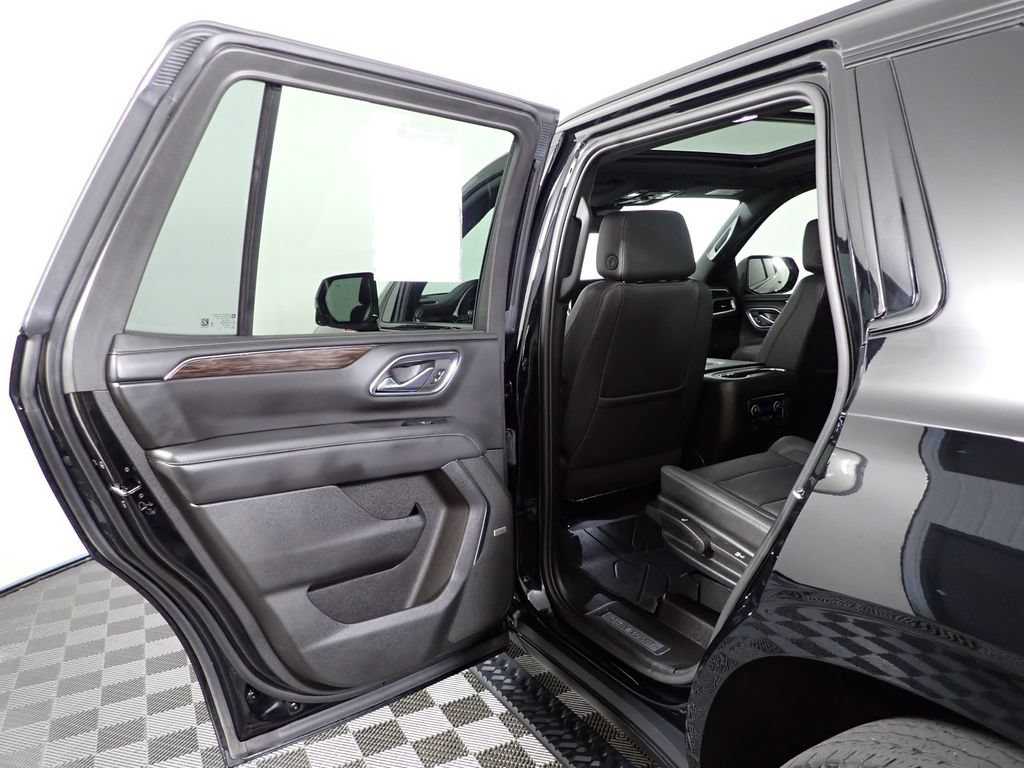 Used 2023 Chevrolet Tahoe Z71 w/ Z71 Off-Road Package AWD/4WD image 36