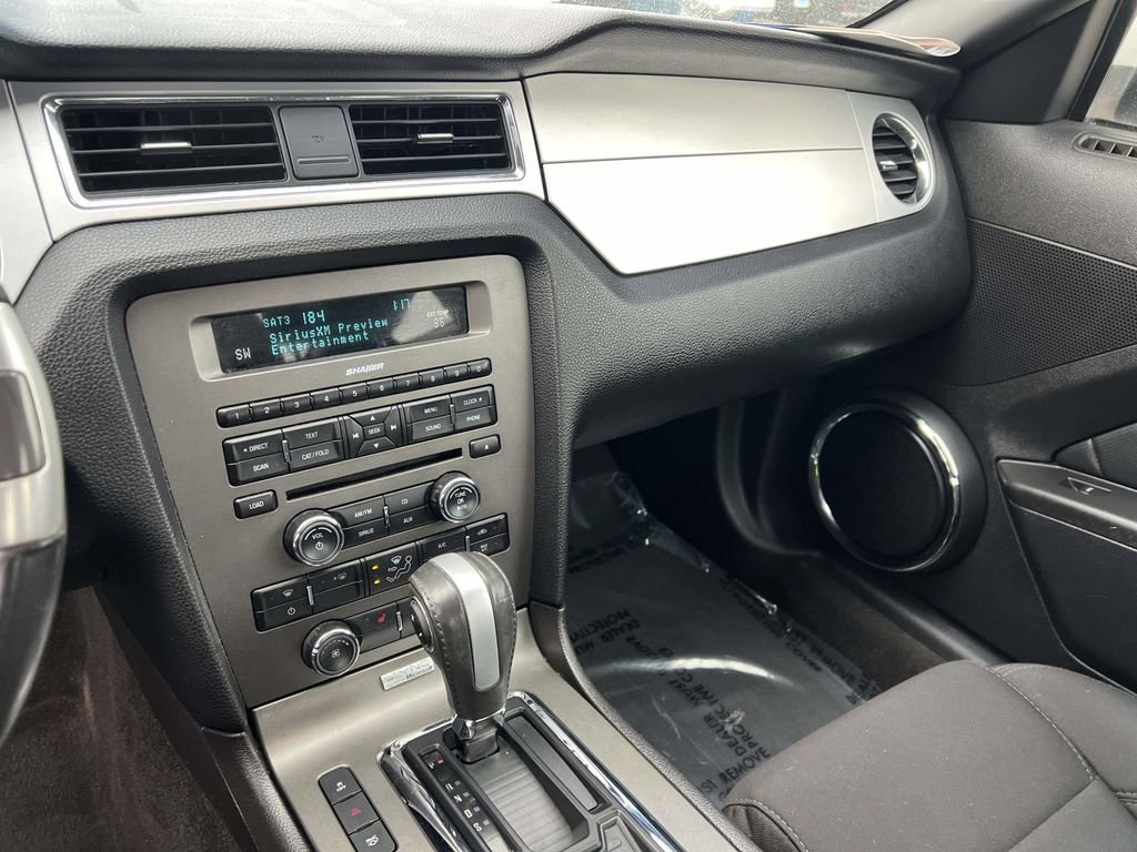 Used 2013 Ford Mustang Premium image 23