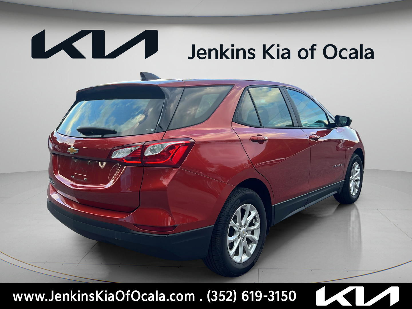 Used 2020 Chevrolet Equinox LS FWD image 3