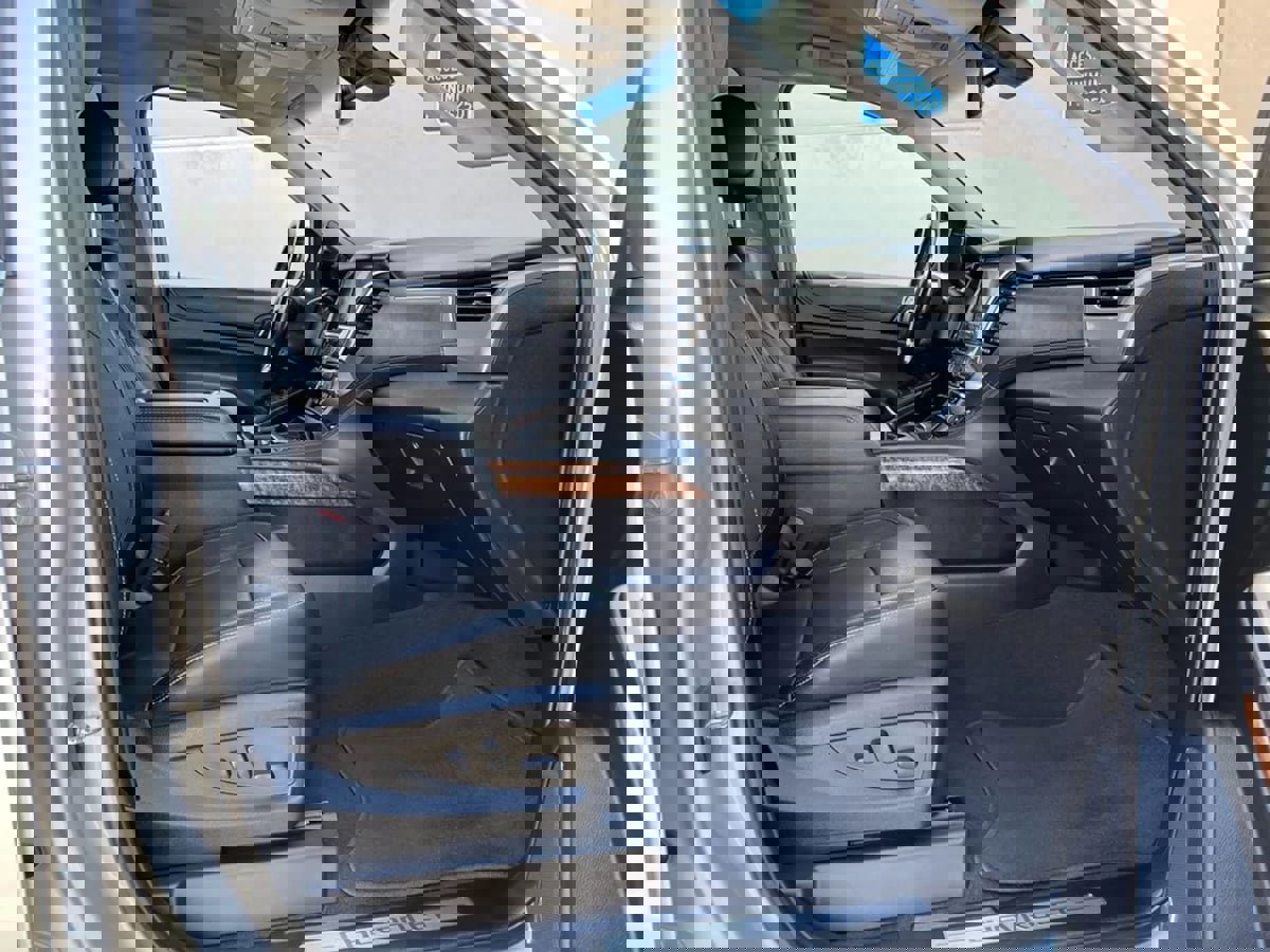 Used 2019 Chevrolet Tahoe Premier w/ RST 6.2L Performance Edition image 24