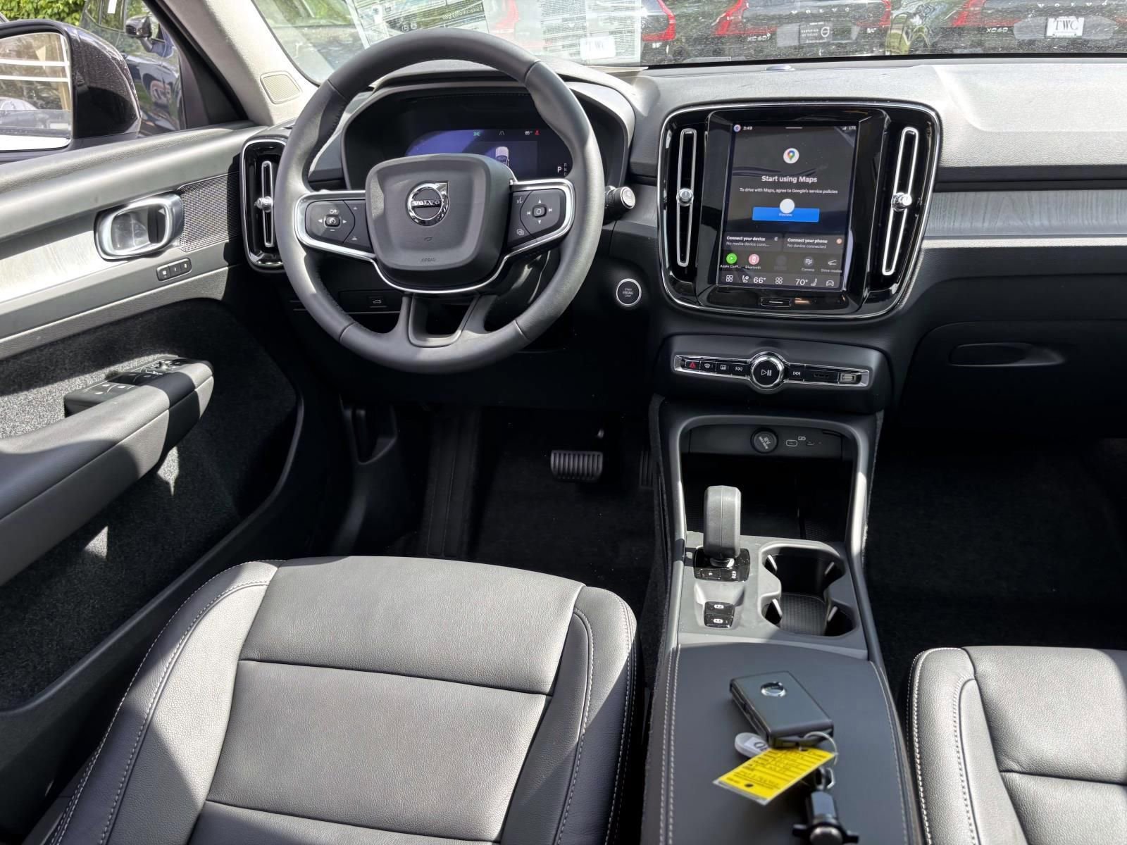 Used 2026 Volvo XC40 B5 Core w/ Protection Package Premier AWD/4WD image 30