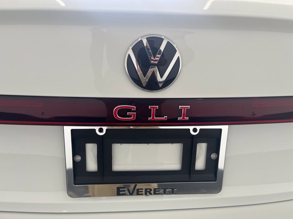 New 2027 Volkswagen Jetta GLI Autobahn FWD image 6