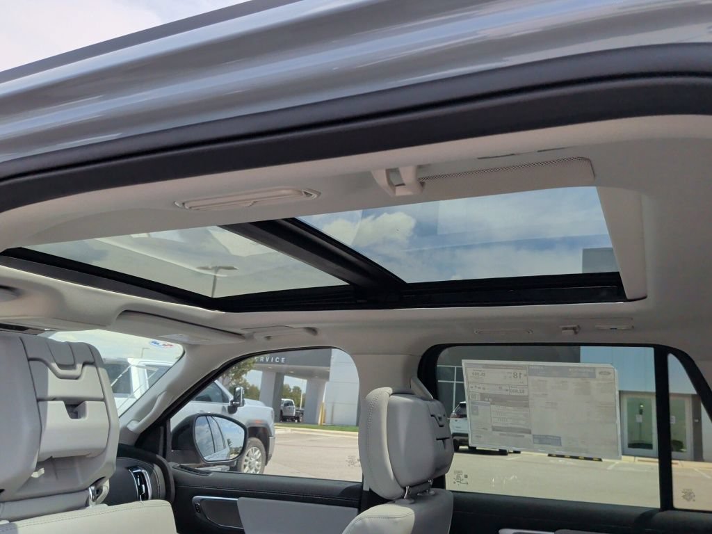New 2027 Ford Expedition Platinum w/ Driver's Package RWD image 24