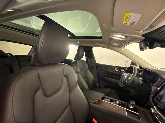 Used 2023 Volvo XC60 B5 Plus w/ Protection Package Premier FWD image 45
