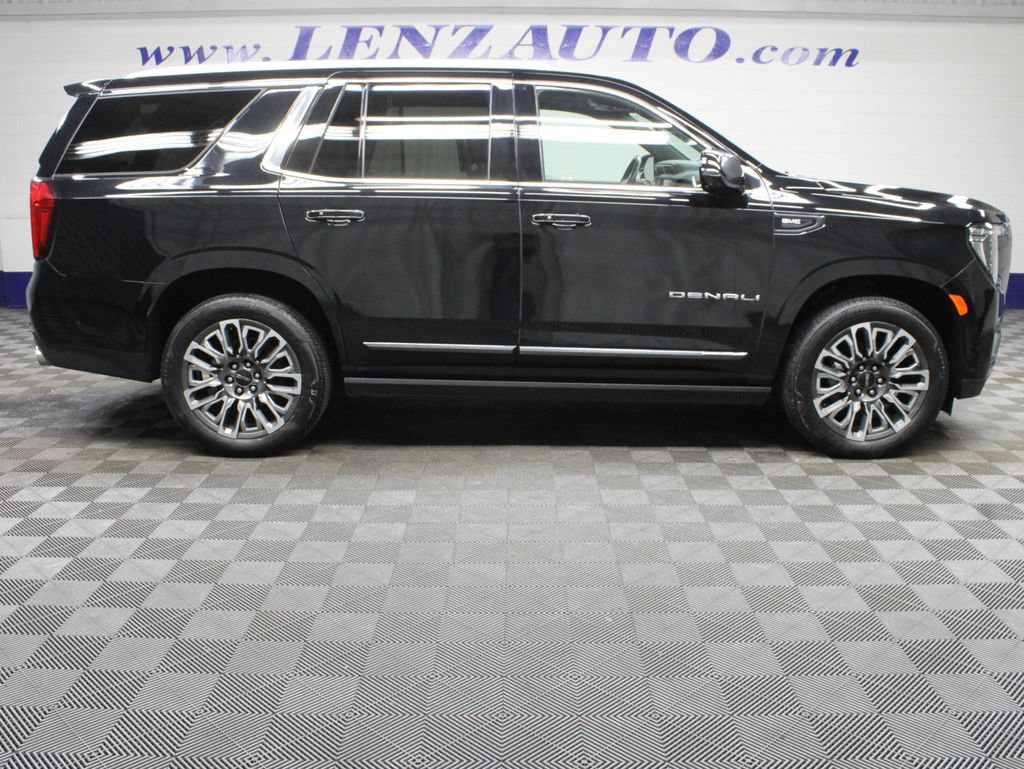 Used 2023 GMC Yukon Denali Ultimate AWD/4WD image 2