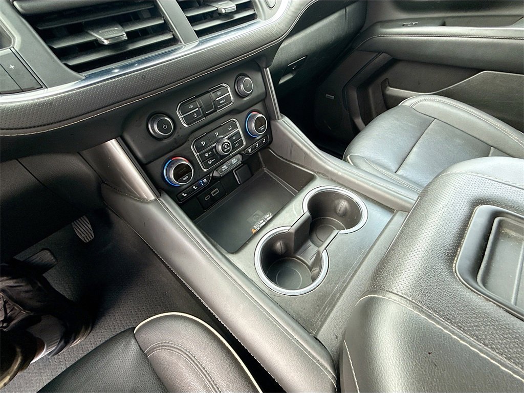 Used 2023 Chevrolet Suburban Premier image 23