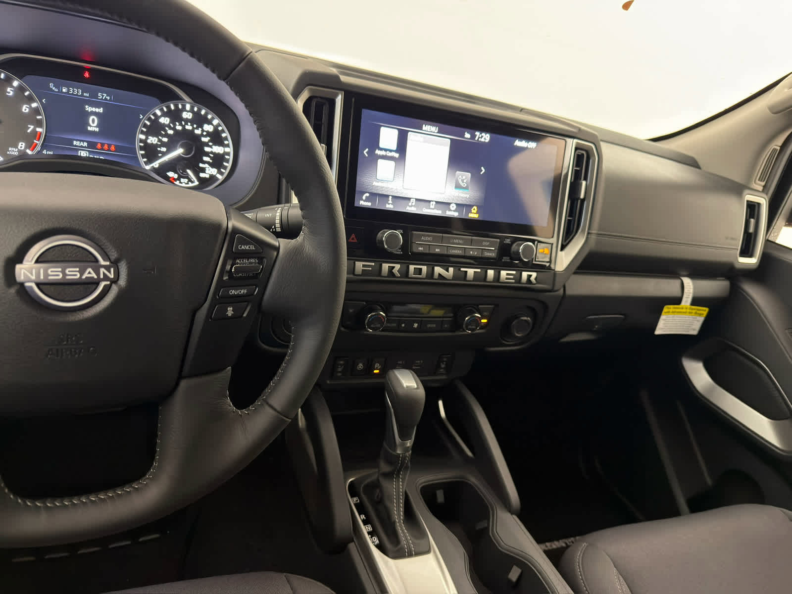 New 2026 Nissan Frontier SV w/ SV Convenience Package image 18