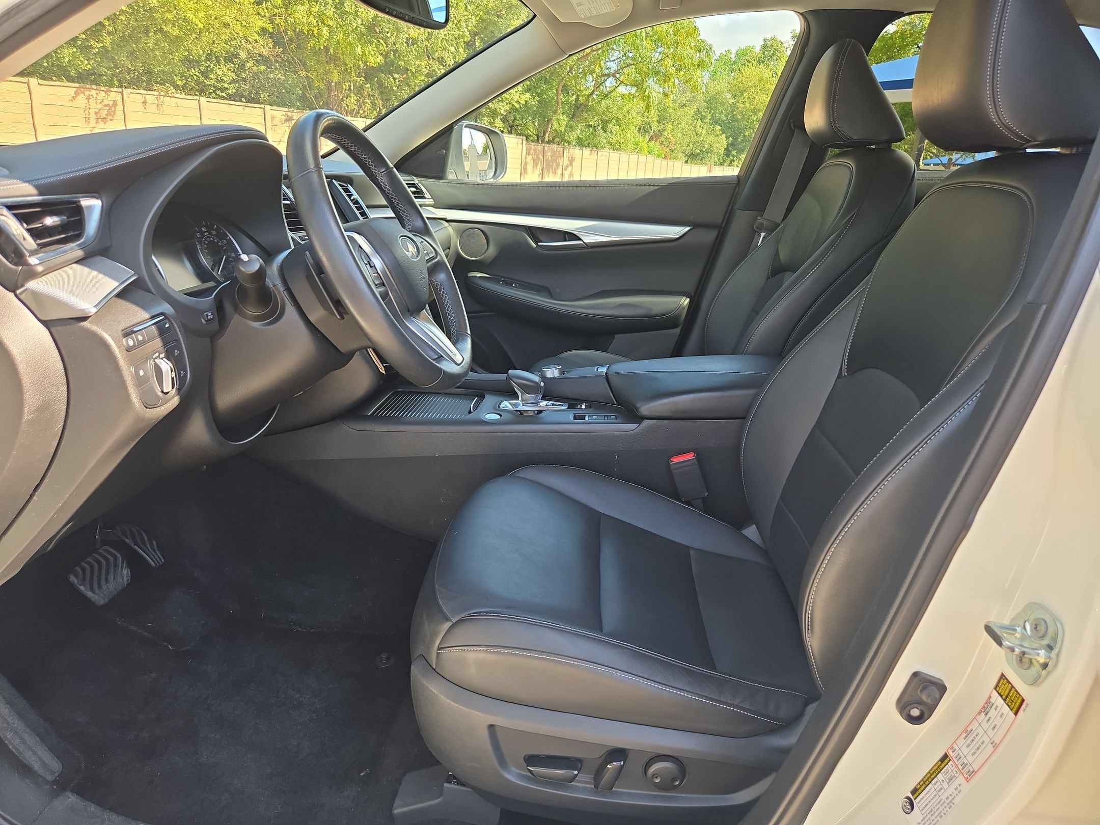 Used 2021 INFINITI QX50 Luxe AWD/4WD image 9