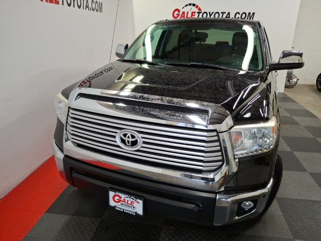 Used 2016 Toyota Tundra Limited image 2