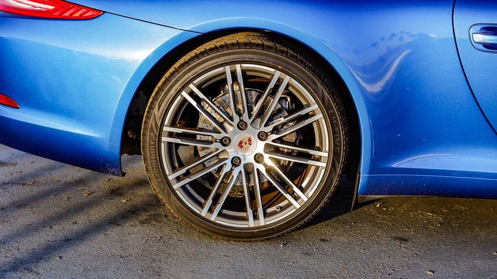 Used 2014 Porsche 911 Carrera image 12