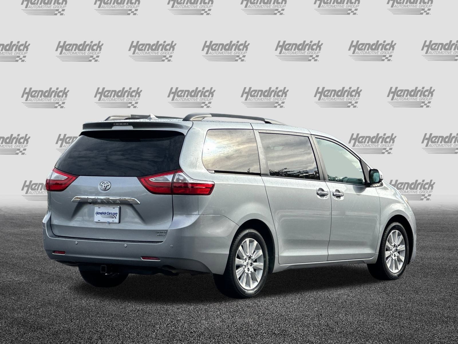 Used 2015 Toyota Sienna Limited Premium image 5