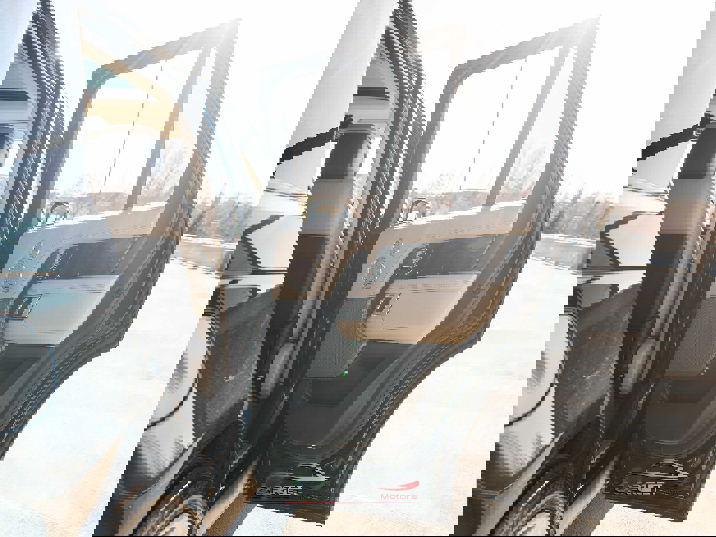 Used 2020 Land Rover Range Rover HSE image 44