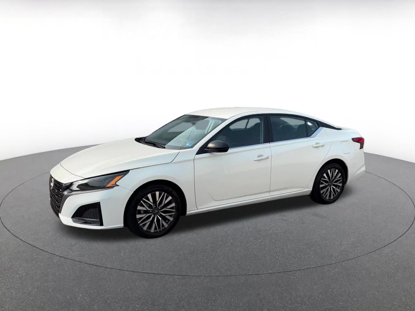 Used 2026 Nissan Altima 2.5 SV FWD image 8
