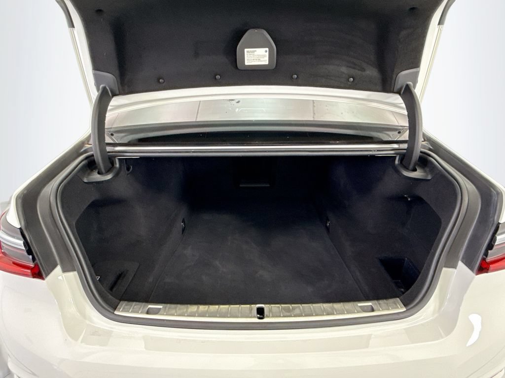 Used 2020 BMW 740i w/ Premium Package RWD image 27
