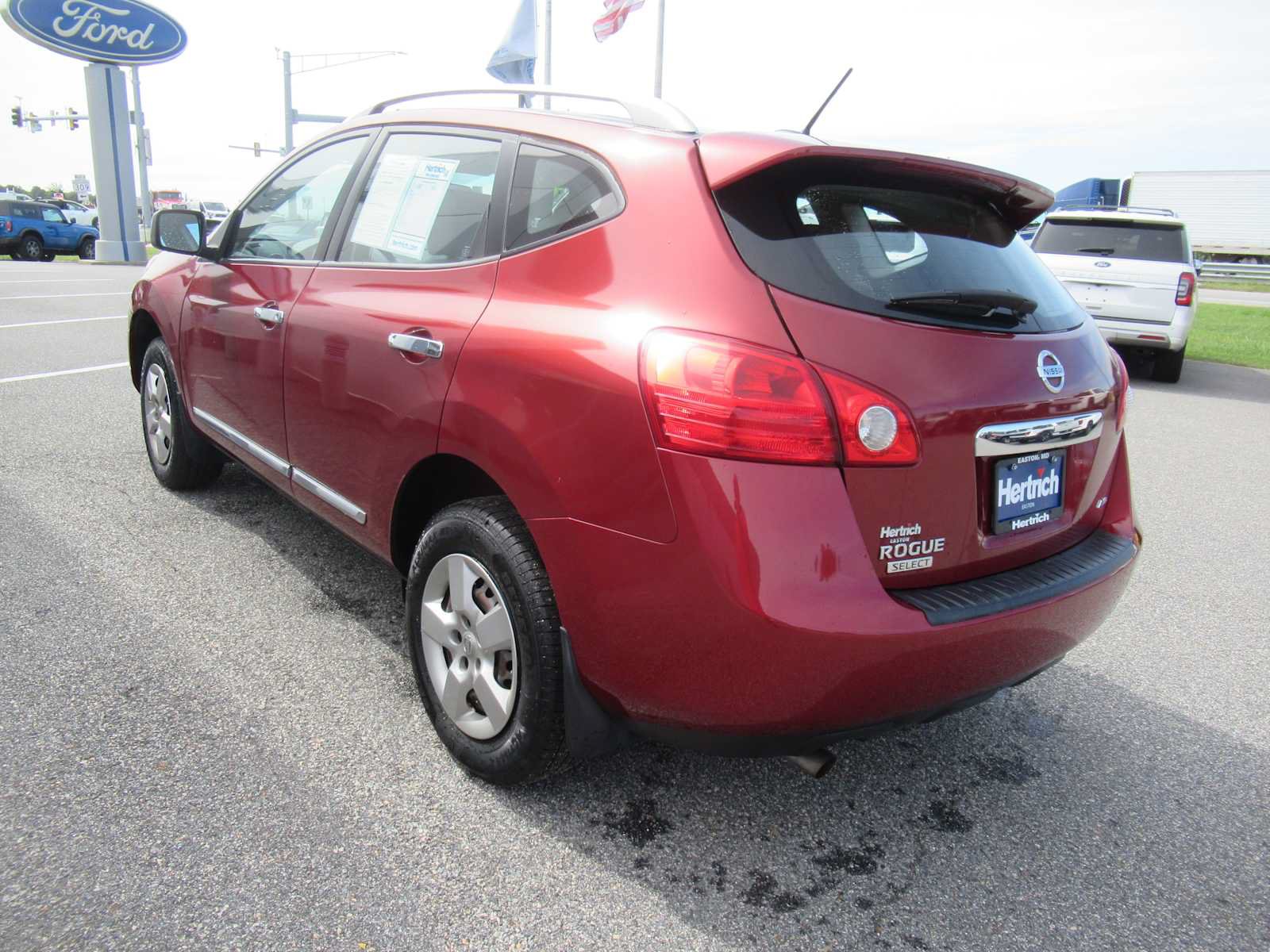 Used 2014 Nissan Rogue S w/ Convenience Package AWD/4WD image 7
