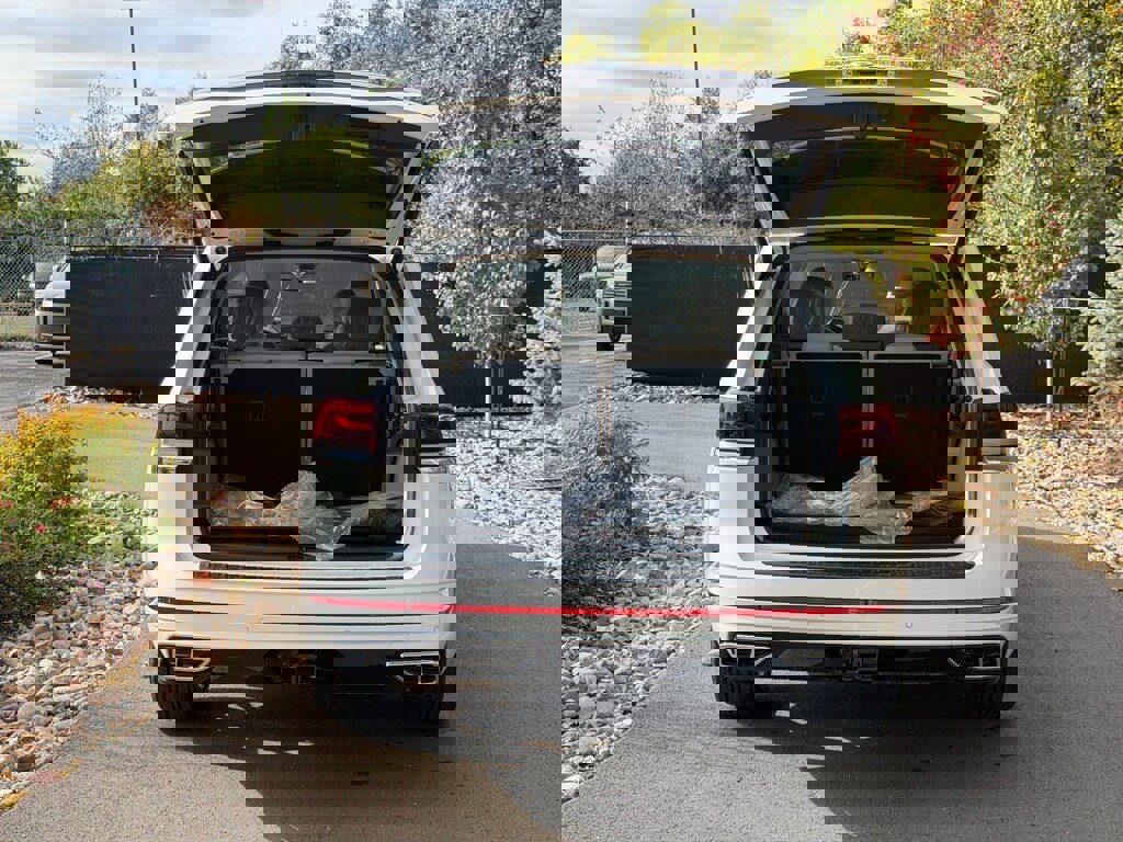 New 2026 Volkswagen Atlas SEL Premium R-Line image 17