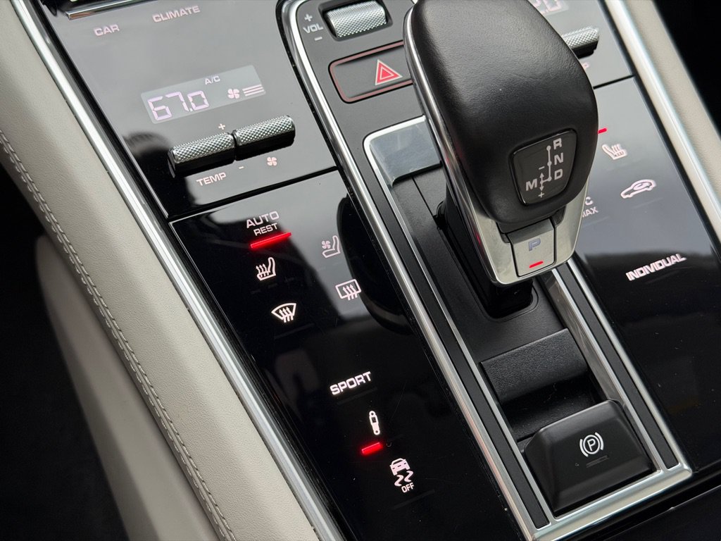 Used 2023 Porsche Panamera 4 Platinum Edition AWD/4WD image 50