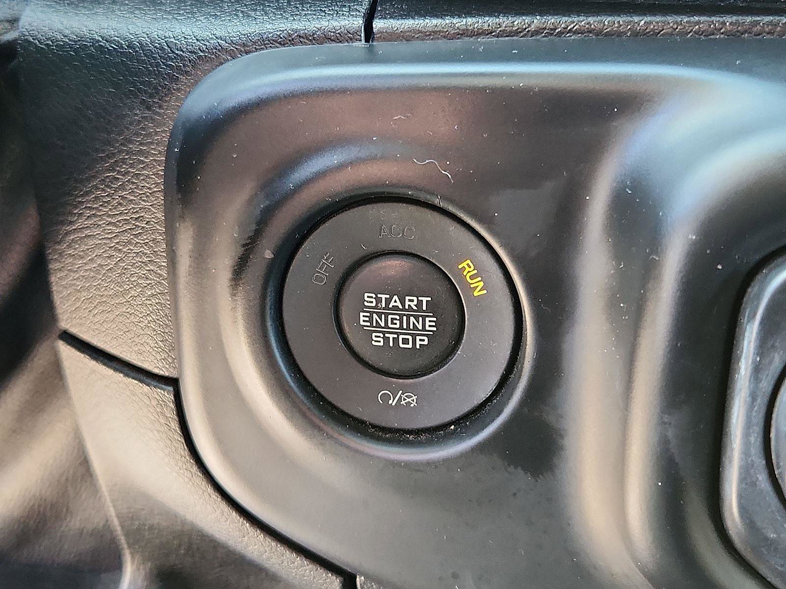 Used 2018 Jeep Wrangler Unlimited Sahara image 26