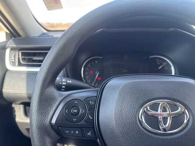 Used 2025 Toyota RAV4 LE image 11