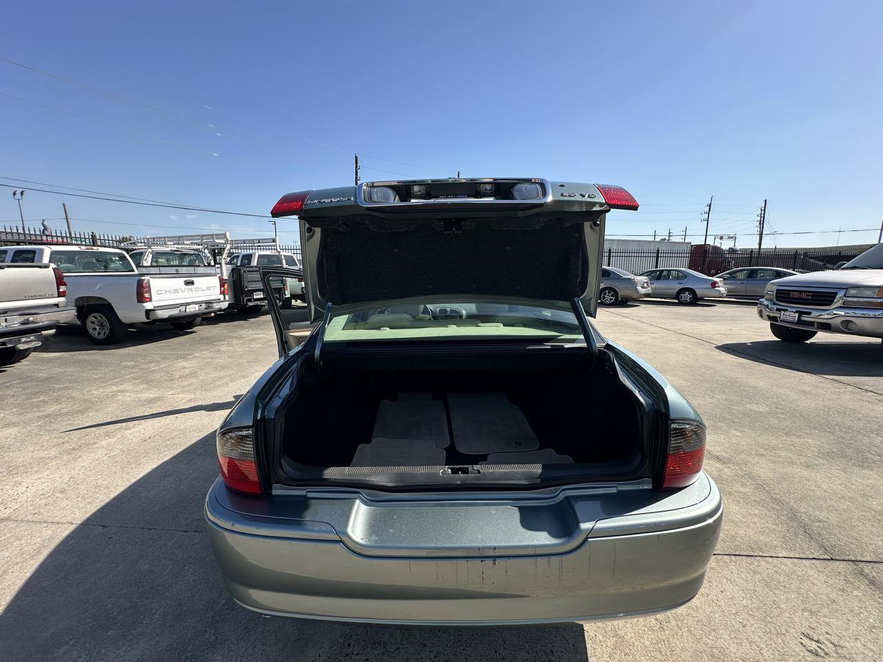 Used 2005 Lincoln LS RWD image 13