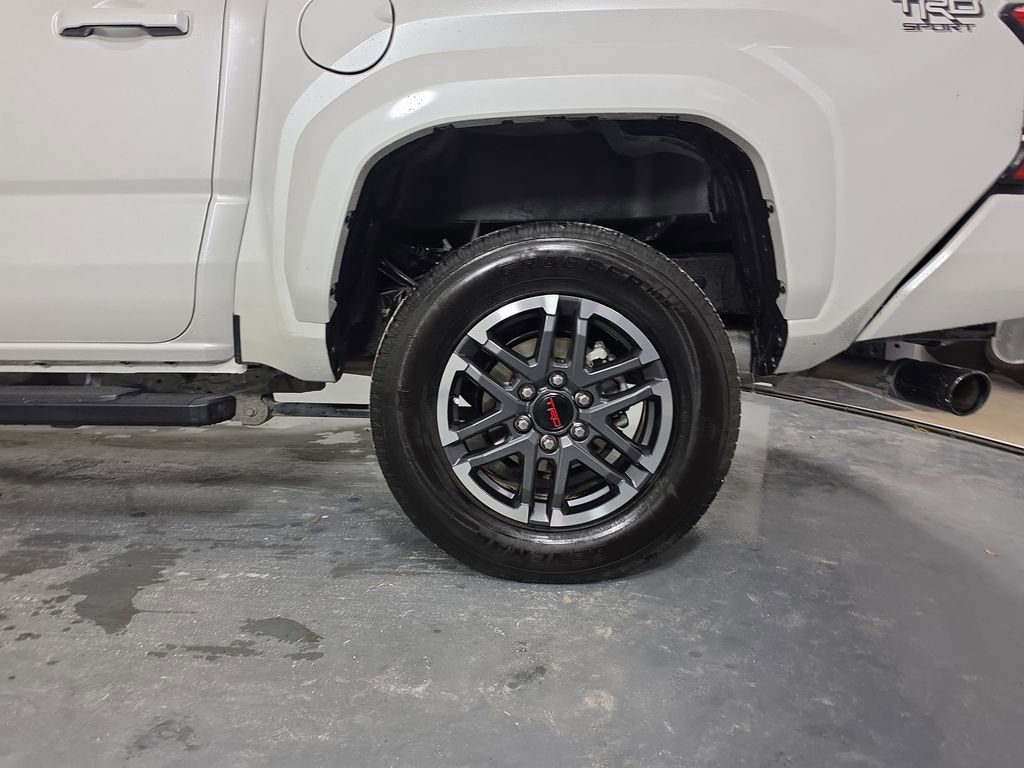 Certified 2024 Toyota Tacoma TRD Sport w/ TRD Sport Upgrade Package AWD/4WD image 32