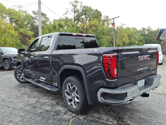 Used 2023 GMC Sierra 1500 SLT w/ SLT Premium Plus Package AWD/4WD image 10