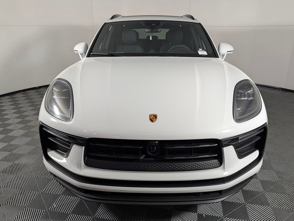 New 2026 Porsche Macan image 10
