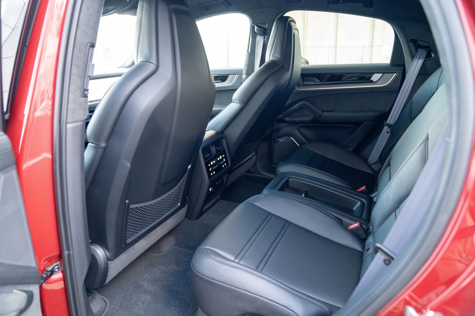 New 2026 Porsche Cayenne Turbo GT image 21