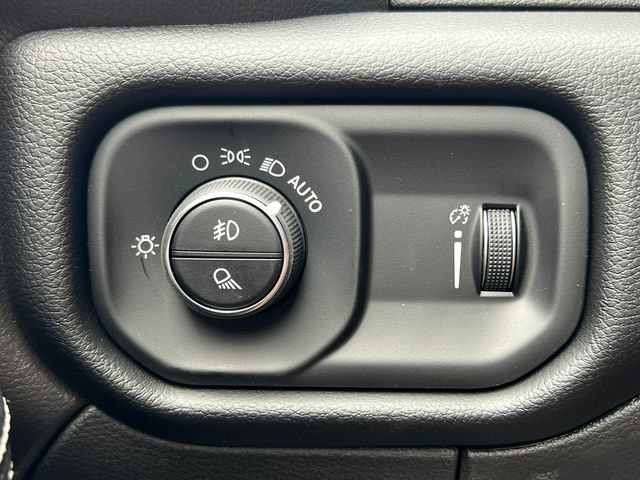 New 2026 RAM 2500 Big Horn AWD/4WD image 17