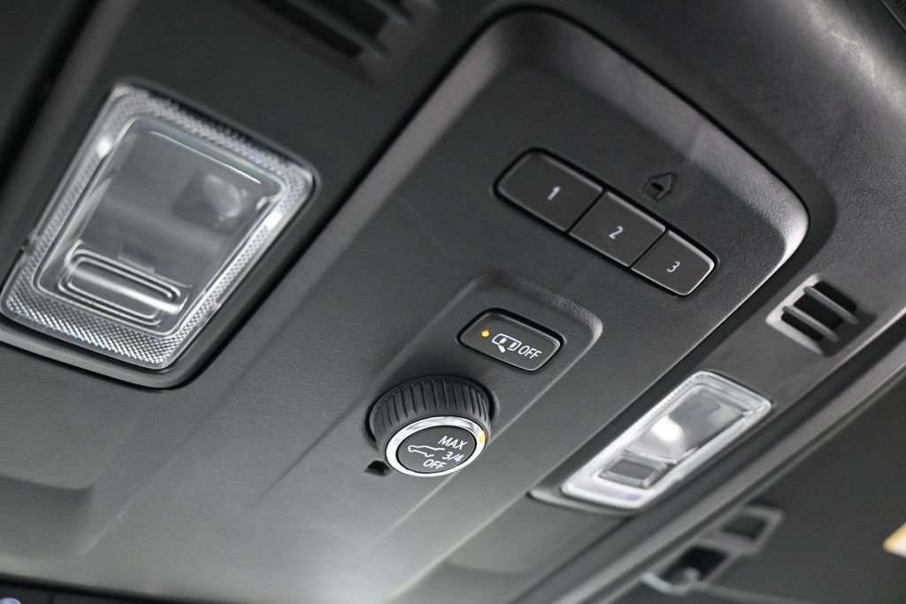 Used 2021 Chevrolet Tahoe LT RWD image 28
