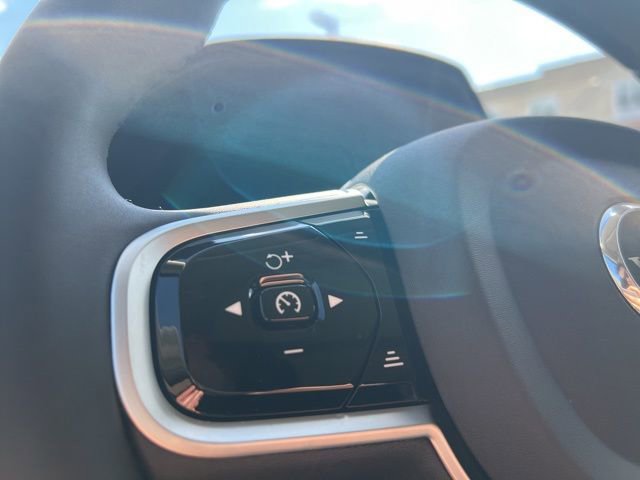 New 2026 Volvo XC90 B5 Core w/ Protection Package Premier AWD/4WD image 30