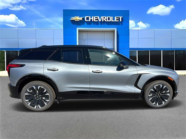 New 2026 Chevrolet Blazer EV RS image 2