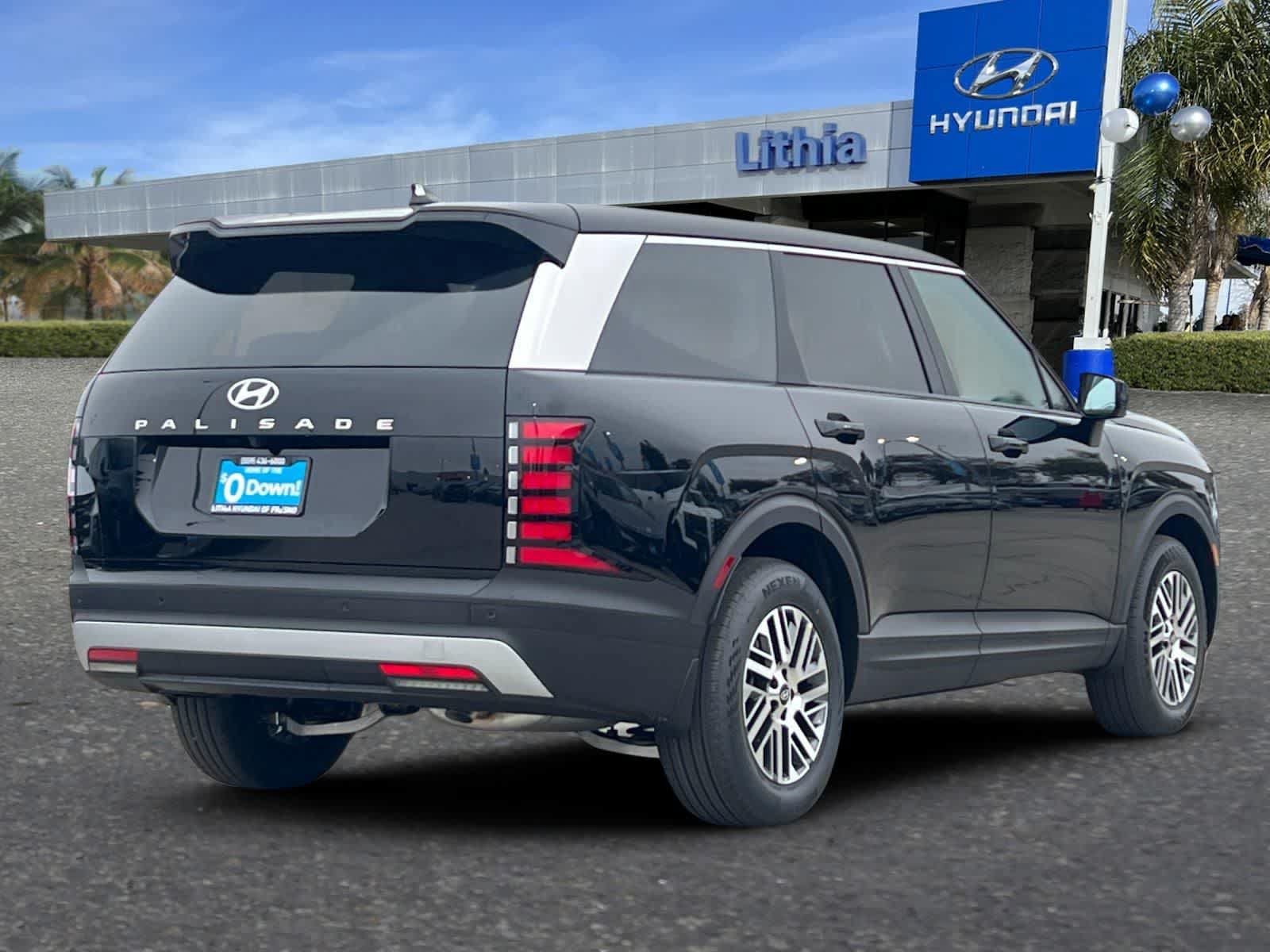 New 2026 Hyundai Palisade SE FWD image 2