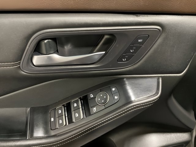 Certified 2023 Nissan Rogue SL w/ SL Premium Package AWD/4WD image 10
