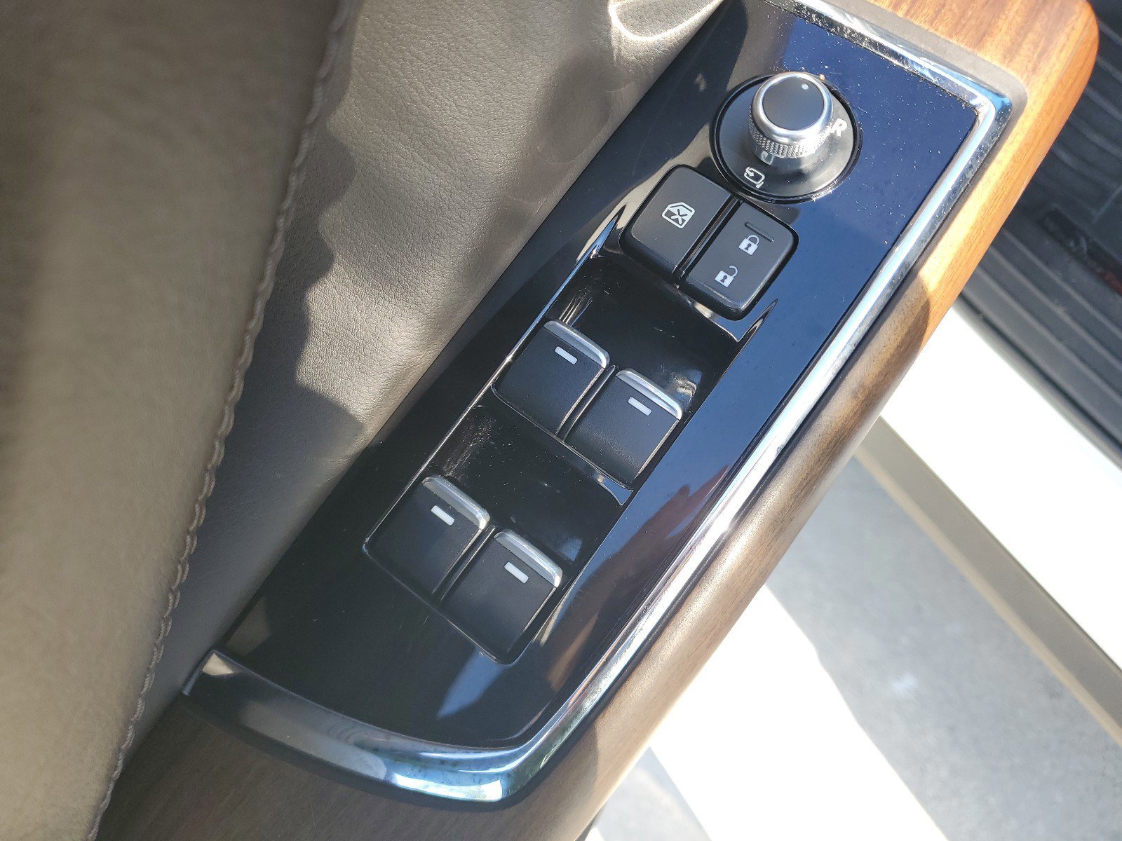 Used 2022 MAZDA CX-9 Signature image 17