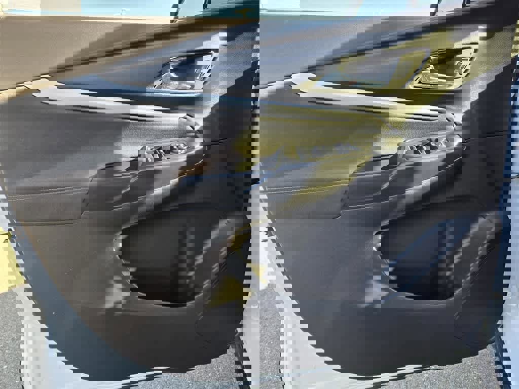 Used 2022 Chevrolet Bolt EUV LT image 14