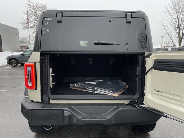 New 2025 Ford Bronco Outer Banks w/ Black Appearance Package image 24