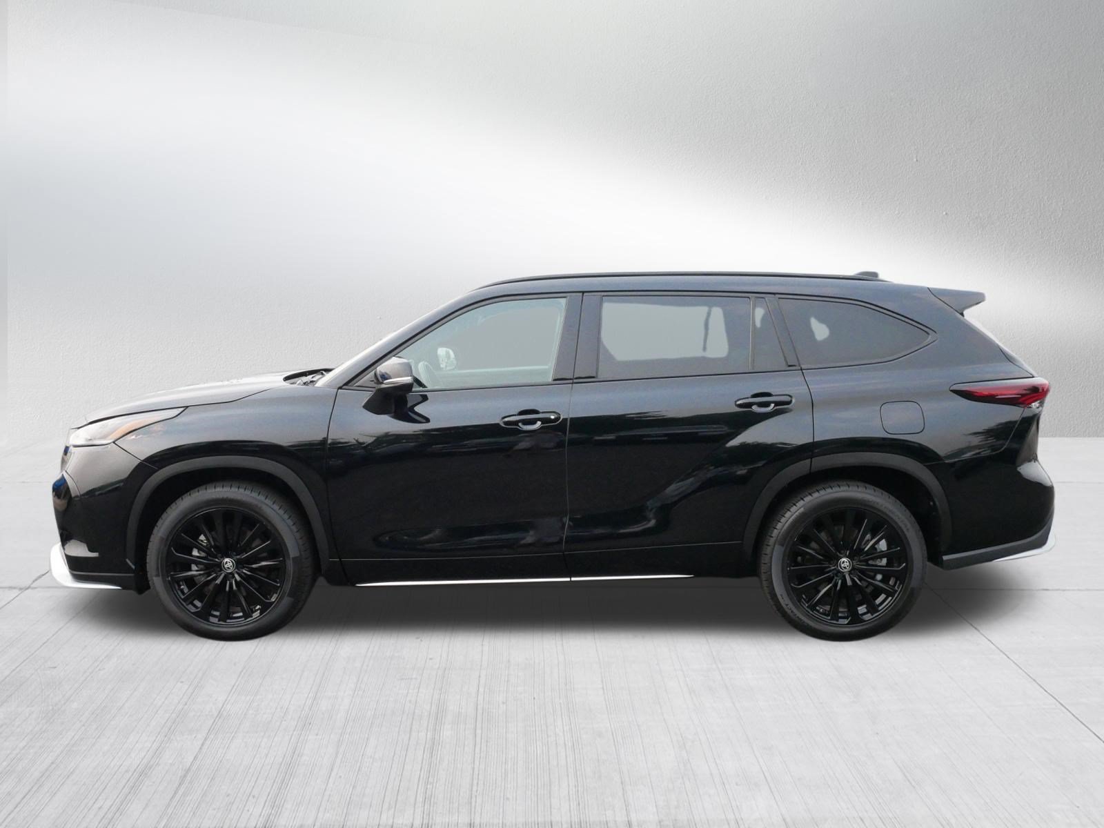 Used 2025 Toyota Highlander XSE AWD/4WD image 4