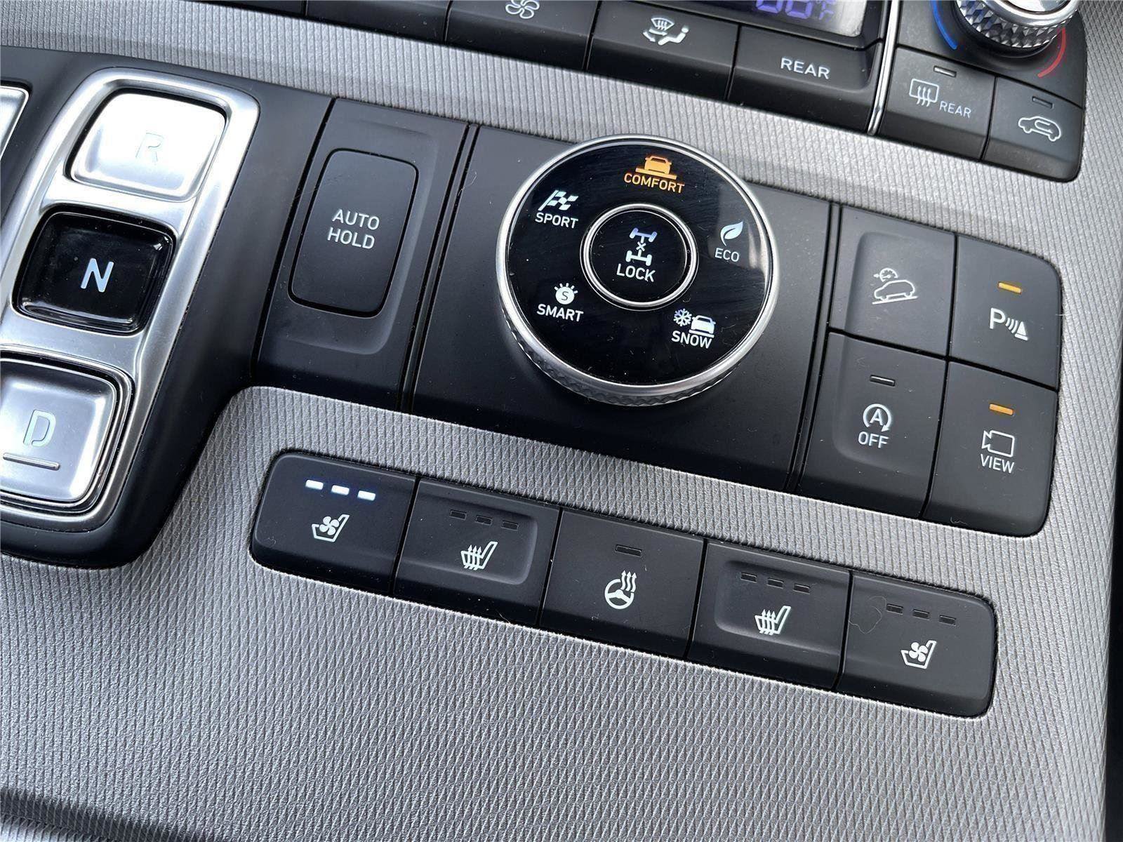 Used 2022 Hyundai Palisade Calligraphy w/ Winter Package image 31