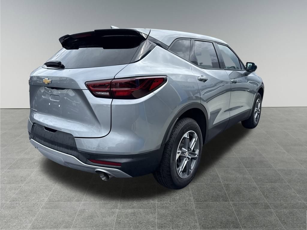 Used 2023 Chevrolet Blazer LT w/ LPO, Floor Liner Package image 6