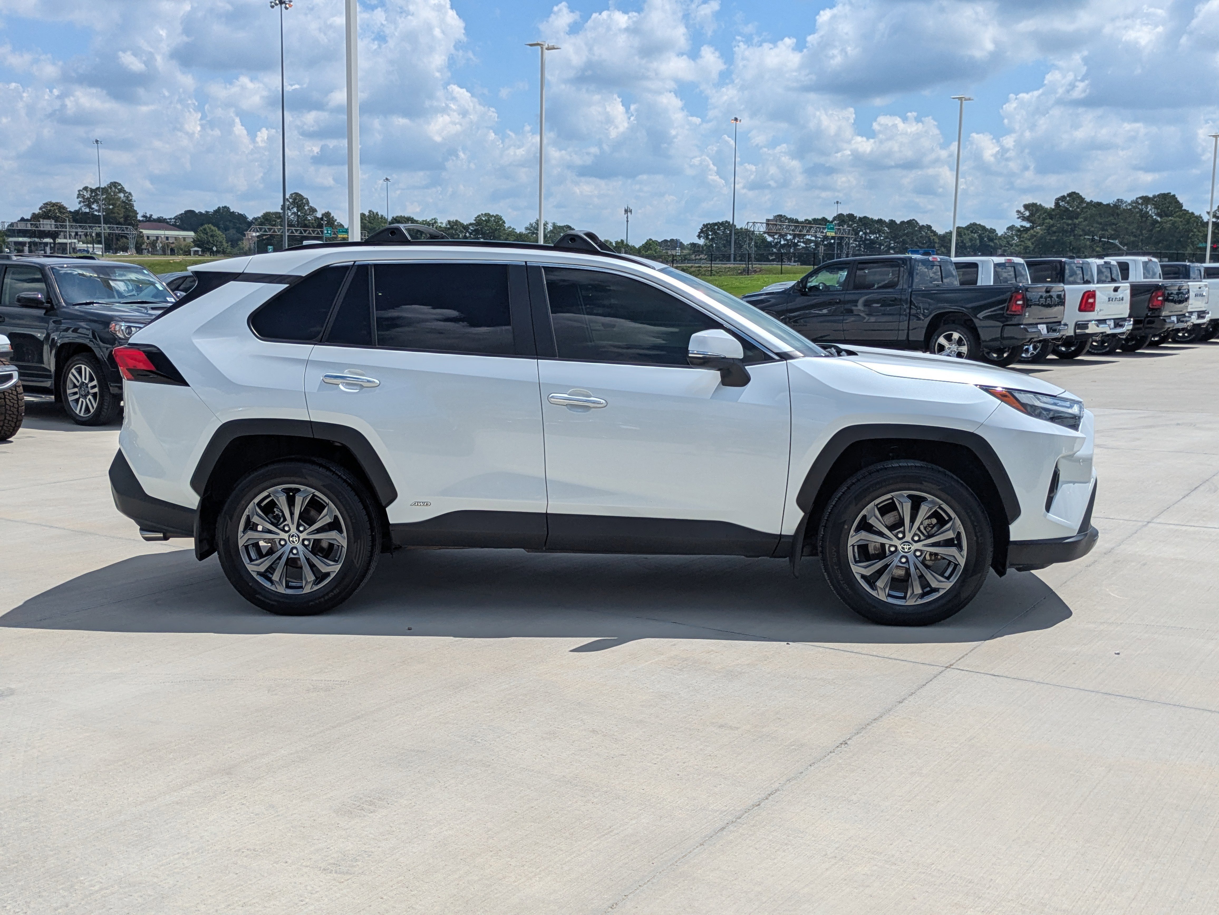 Used 2023 Toyota RAV4 Limited AWD/4WD image 6